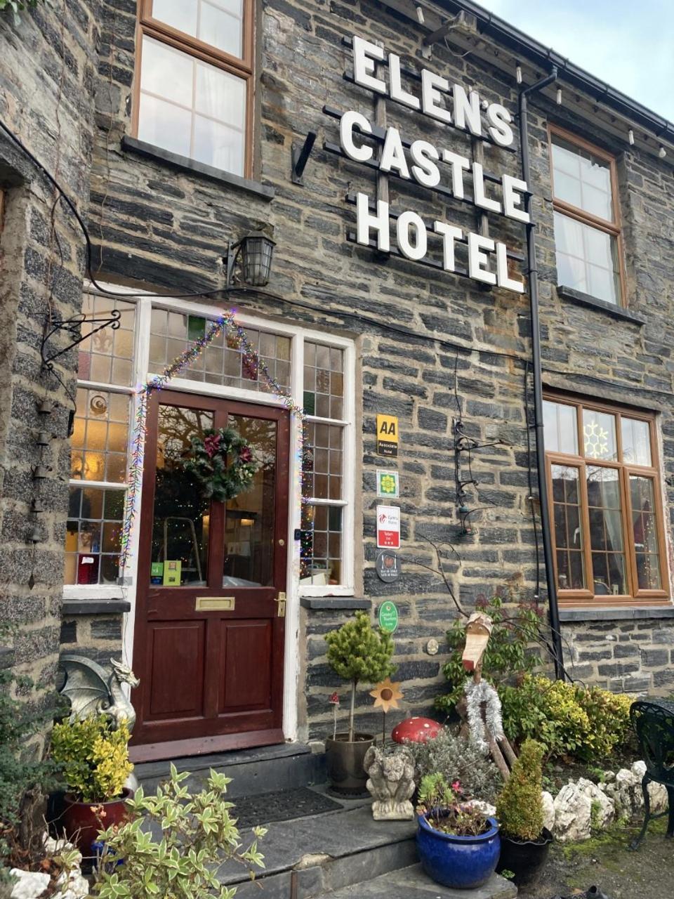 Elen'S Castle Hotel Dolwyddelan エクステリア 写真