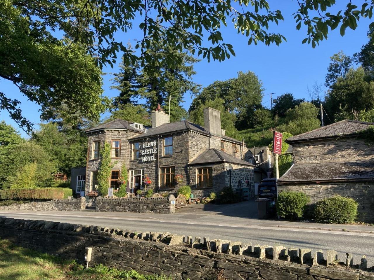Elen'S Castle Hotel Dolwyddelan エクステリア 写真